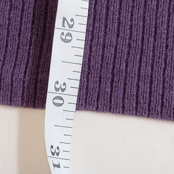 Eight Eight Eight Sweater, Women L, Purple V-Neck w/button, Zipper Pockets, EUC - Picture 10 of 10